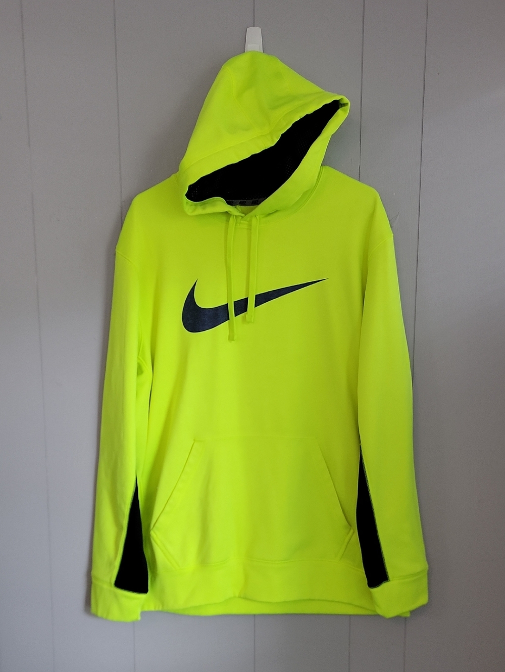 Nike Therma-Fit Neon Green Mens Hoodie Large  Long Sleeve